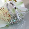 Cluster Ringen Mode Prachtige Grote Groene Stenen Ring Dames Bruiloft Noble Crystal Engagement Sieraden Geschenken Klassieke Verjaardag