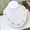 Chain Diamond JewLery VanClef Halsband Guld Womens Clover Pendant Halsband Rose Gold Jewelrys Party Designer Halsband för mamma