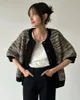 Kvinnors jackor 2024 Autumn and Winter Style Japanese Retro Simple Handmade Crochet Sweater Cardigan Loose Casual Top for Women