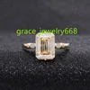 Champagne kvinnor bröllopsringar 10k guldförlovningsring 3ct Emerald Cut White Moissanite Ring för årsdagen