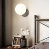 Lampade da parete Camera da letto Lampada da comodino Moderna Semplice Oro Nero Sfera di vetro Led Corridoio Corridoio Soggiorno Decorazione della casa Luci