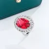 Anillos de racimo Hermoso anillo para mujer Color de moda Joyería de circón Rojo Verde Azul Piedra preciosa Compromiso Regalo de aniversario