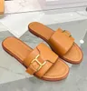 صيف فاخر للنساء Marcie Sandals أحذية ذهبية اللون من جلد العجل Tpu Slide Flats Slip-on Slippers Mule مريحة اليومية سيدة المشي EU35-43