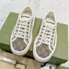 Chaussures de toile de designer High Top Lettre Sneaker de haute qualité Casual Femmes Chaussures Designer Ltaly Beige Ébène Toile Tennis Chaussure De Luxe Garnitures En Tissu À Semelles Épaisses