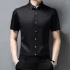 Herrklänningskjortor Summer Slim Fiting Business Work Shirt Casual Handsome Turndown Collar Kort ärm för män Soild Bluses Fashion
