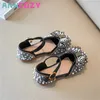 Dziewczęce Sandały Summer Koreańskie Edycja Śliczne dziobowe cekiny dla dzieci Buty Princess Flat Heels Miękkie dno tańcowe buty 240307