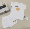 Monos de marca para niños pequeños, mono de diseñador para recién nacidos, talla 73-110, conjunto de camiseta de verano para bebés, manga corta y pantalones cortos, 24 de marzo