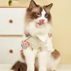 Abbigliamento per cani Abbigliamento per animali domestici Moda Vestiti alla fragola Camicia Kawaii Stampa casual Costume Cani di piccola taglia Alla moda coreano Primavera Autunno all'ingrosso
