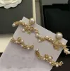 Designer Luxus schöne Ohrstecker Brief besetzt mit Perlen Anhänger Ohrring für Frauen hochwertige Schmuck Zubehör Geschenke