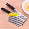 Clephan Utensili per frutta e verdura Utensile per tagliare patate fritte Accessori da cucina in acciaio inossidabile Coltello ondulato Lama seghettata Chopper Carota ZZ