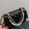 Klassisk Pearl Chain Mini Flap axelväskor Handväskor quiltat serienummer Crossbody Bag Luxury Designer Kvinnor äkta läder Multi Pochette Cosmetic Bag Totes