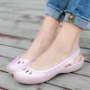 Sandales Femmes Sandales Hot Summer Nouvelles femmes hommes extérieurs Holiday Beach Valentine Rainbow Jelly Chaussures Flats Slides Taille 3540