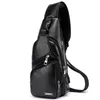 Sacs de plein air Bandoulière pour hommes USB Sac de poitrine Designer Messenger en cuir épaule diagonale paquet sac à dos voyage