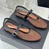 Tasarımcı Sandal Elbise Bale Daireler Ayakkabı Kadınlar Fishnet Ayakkabı Nefes Alabilir Açık Toe Fashion Street Stil Sandalet Boyutu 35-42