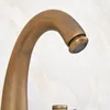 Rubinetti per lavandino del bagno Vintage Retro Ottone antico Montaggio su piattaforma Doppie maniglie Diffuso 3 fori Rubinetto per lavabo Miscelatore Rubinetti per acqua Aan077