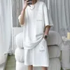 6xl grande terno esportivo dos homens coreano high street moda tshirt shorts conjunto de duas peças masculino retro pescoço superior roupas designer 240315