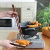 Armazenamento de cozinha 2 pares de pauzinhos longos fritar estilo japonês para cozinhar macarrão de sândalo vermelho chinês
