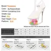 Zapatos de vestir Pole Dance Color Hairball Glow Mujeres Verano Sandalias transparentes Sexy Super High Heels Plataforma Modelo Show Femenino H240321OJ37