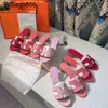 Womens High Heels Oasis Sandals Designer Orans Slipper Silppers Version2024 European Station Leather Flip Flops Fashion