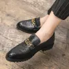 Buty ślubne dla mężczyzn mokasyna czarny brązowy poślizg na stóp na palcach sukienka buty metalowe klamry biznesowe 38-45