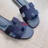 Ledersandalen Oran Damen Pantoffeln Dongguans High-End-Plattformen ersetzen klassische Hausschuhe mit flachen Denimsandalen für Frauen haben Logo Gro6