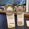 Electric Fans Creative Yier Bubu Bear Holding Fan Kawaii Anime Image Mini Portable USB Charging Silent Cooling Device Pendant Decoration Girl GiftY240320