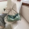 Totes saco de luxo para as mulheres 2024 retro bolinho forma mensageiro moda feminina crossbody sacos ombro bolsa pacote nuvem