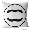 Kussen/decoratief kussen Designer Gooi Zwart-wit Letter Logo Home Er Sofa Decoratie Kussen 45 X 45Cm Kern Drop Levering Gard Otj9E