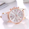 Montres-bracelets femmes montres marque Sport Style mode dames Montre en cuir femmes filles Femme Quartz Montre Femme