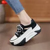 Freizeitschuhe 2024 Damen Frühling/Sommer Dicke Sohle Hohl Old Dad Show Feet Small Sports