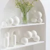 Nordic vasos brancos sala de estar decoração casa decoração do quarto vasos de cerâmica e porcelana para flores artificiais estatuetas decorativas 240311