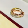 Luxuriöser Design-Schmuck-Ring mit drei Ringen für Männer und Frauen, Paar, modisch, schlichter Stil, Ringe mit drei Farben, Roségold-Ringe, Geschenkbox