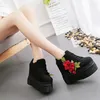 Casual schoenen geborduurde bloemen canvas sneakers dames hoge wig sneaker mode wit/zwart/rood platform vrouw