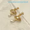 Designer Luxury Brand Jewelry Western Empress DowageRing Stud Saturn Ufo Pearl Earrings Female Personlighet Minoritet Vatten Drop örhängen