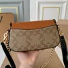 2024 New Brie Luxury Hobo Mini Designer Crochet Bag حقيبة يدوية عالية الجودة محفظة كروس المصمم مصممة حقائب الكتف النسائية.