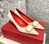 2024 Designers Ubierz buty do damskiej Mach Mach Stiletto Obcas Sandały Modna Bow Rhinestone Ochodźwie