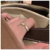 Luxe sieraden Hemes Ring 2024 Letter h Ring Wit Gedropte Olie Zirkoon Hoogwaardige Opening Kleine Franse Stijl Ring Wijsvinger Ring