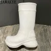 Botas de lluvia de goma Zapatos de diseñador Botas de lluvia de tubo hasta la rodilla de lujo Mujeres Eva Suela gruesa A prueba de agua Botas de caballero casuales antideslizantes Plataforma Hombres Primavera Otoño Tallas grandes 35-43