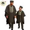 Etnische Kleding Agbada Voor Vader En Zoon Afrikaanse Familie Bijpassende Kleding Dashiki Top Broek Gewaden Hoed Sets Mannen Outfits Trouwkostuums 24F003