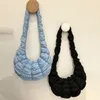 Drawstring kapitone yastıklı crossbody çanta kadınlar için pileli kabarcıklar bulut omuz çantaları büyük tote kova tasarımcısı dantelli çanta 2024