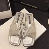 Kapcie Kobiety moda elegancka opaska krzyżowa Flats buty na pięcie Dziewczyna 2024 Summers Casual Beach Slajdes Sandalias Flip Flop Footwe