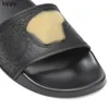 Nuovi sandali firmati di lusso 24ss Nuovi sandali classici del marchio di moda Sandali casual da donna da uomo Slider Pantofole con piattaforma estiva in metallo