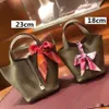 2024 Tote Bag Luxury Design Simple Lightweight Wear-resistant Bag Handmade Leather Vegetable Basket Classic Leather Lychee Design Handbag Gift CC