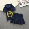 النسخة الكورية من Juicy Counter Skirt Short Set 2024 Summer Cotton Tennis Disual Sports Two Set Sheipper Short Sleeve Skirt و Printing Mini Pleate Skirt