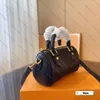 Designer de luxe Nano 16cm Sac à épaule en cuir femelle pochette pochette sac à main classique mini-sac à main de haute qualité.