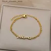 Pulseras con dijes Enlace s Letra inicial Mamá para mujer Mamá Elegante Doble Cadena de acero inoxidable Brazaletes Día de la Madre Joyería de regalo 2024 Q240321