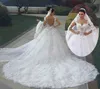 2021 Luksusowa sukienki do piłki księżniczki Suknie ślubne Vestido de Noiva de Renda 3D Floral Lace Applique Royal Train Bridal Suknie Arabic Backless