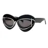 2024 Lunettes de soleil steampunk rétro Femmes Fashion Brand Designer Frames épais verres de soleil UV400 Shades
