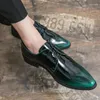 Casual skor Autumn Patent Leather Men Lace Up Loafers Green Pointed Toe Tjock Sole Fashion High Quality