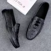 Casual Shoes All-Match Comfy Loafers Lightweight Mens Driving Design Man Slip On Flats Soft Leather Wedding Moccasins